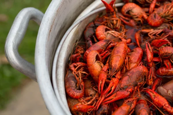 A pot of boiled crawfish